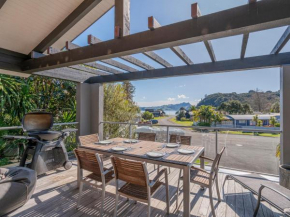 Flaxmill Treasure - Cooks Beach Holiday Home, Cooks Beach